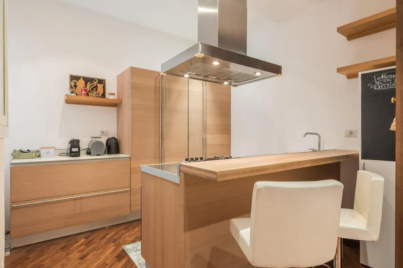 The Best Rent - Three-Bedroom Apartment Near Villa Borghese Řím Itálie