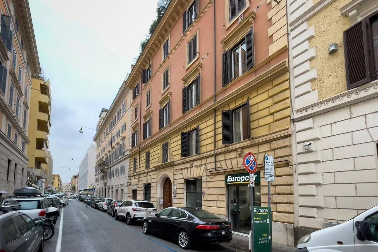 The Best Rent - Three-Bedroom Apartment Near Villa Borghese Řím Itálie