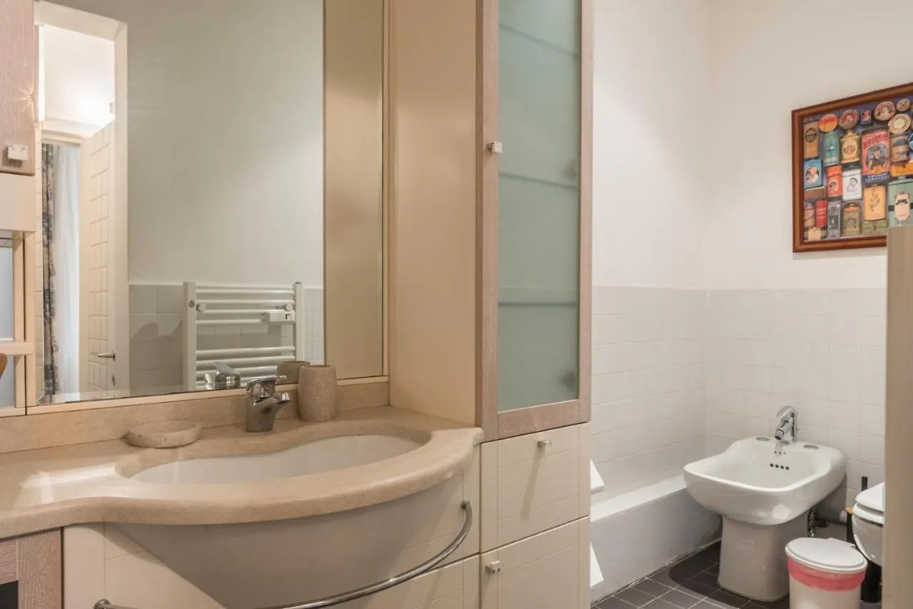The Best Rent - Three-Bedroom Apartment Near Villa Borghese Řím 0*,